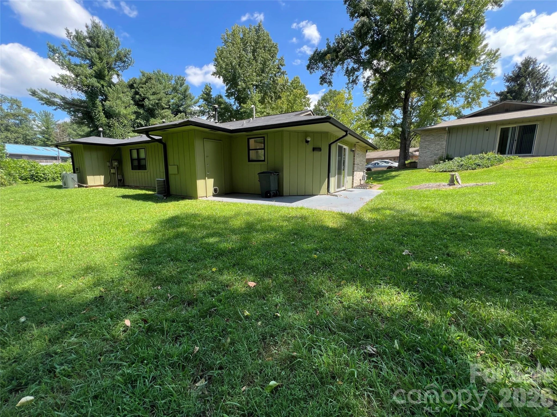 714 Farmington Circle - Photo 5