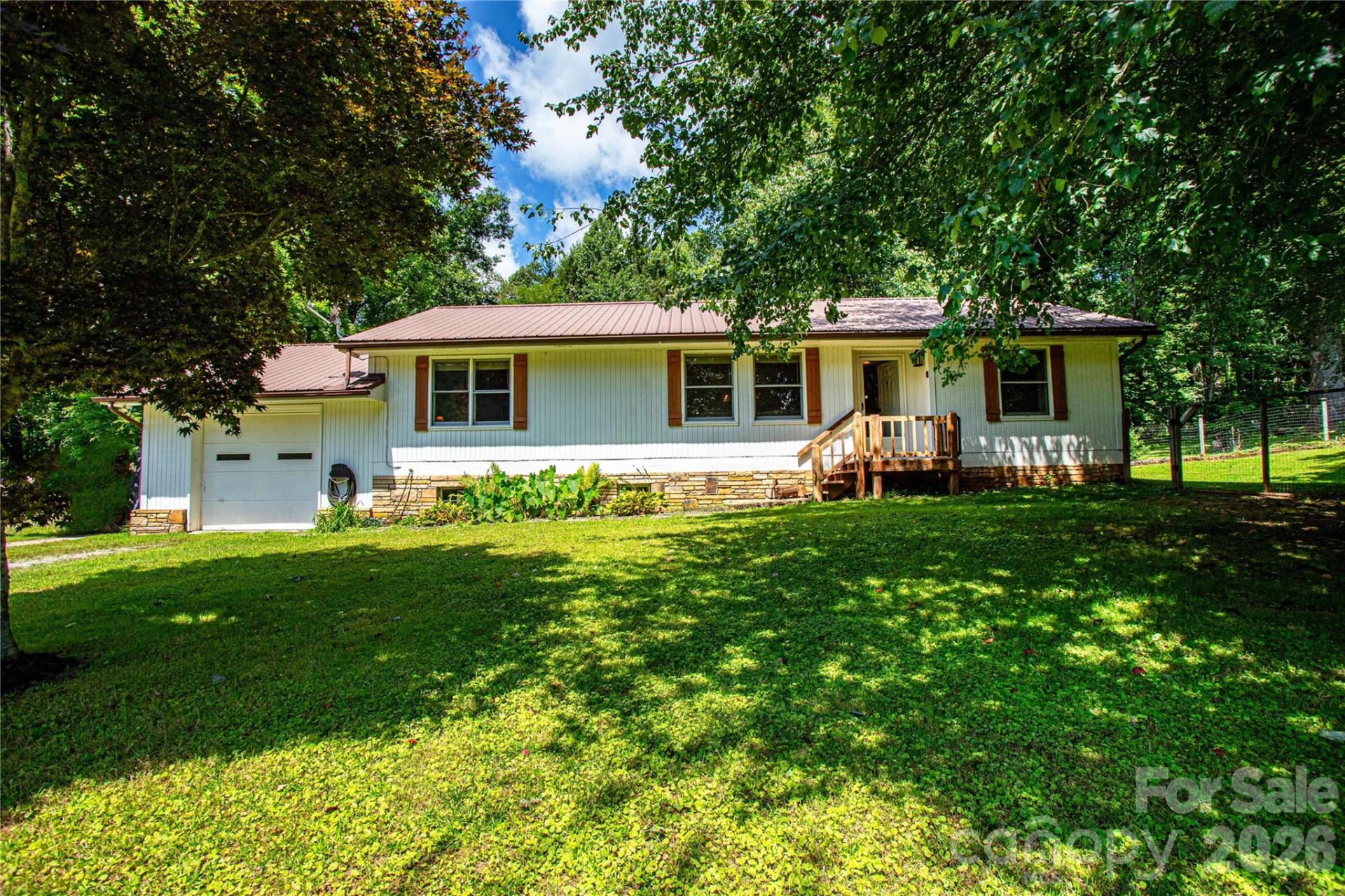 570 Flat Creek Valley Road