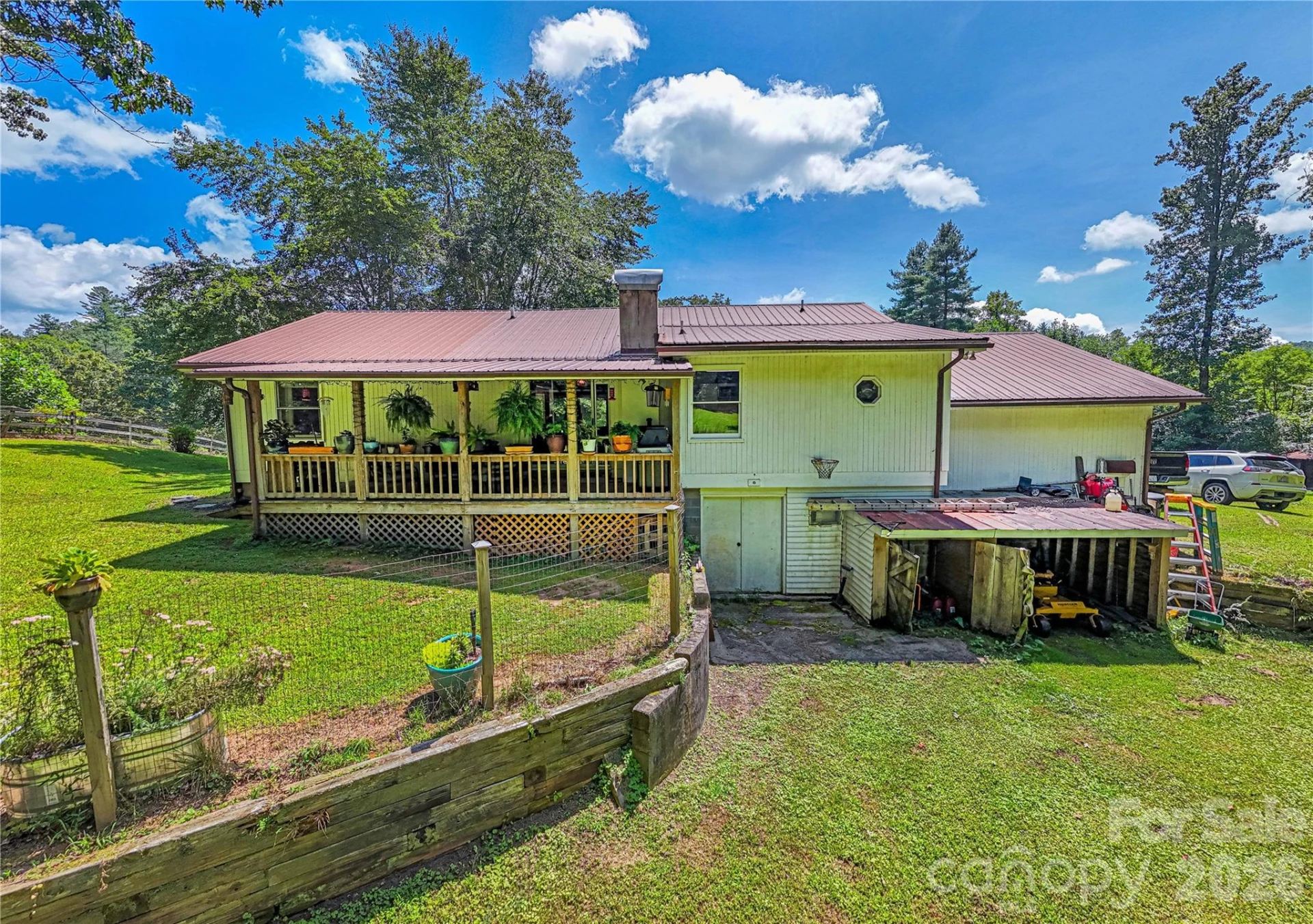 570 Flat Creek Valley Road - Photo 4