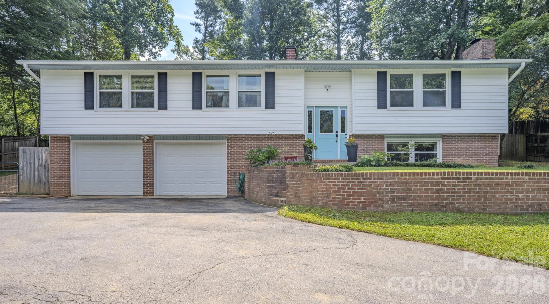 38 Ferenvilla Drive - Photo 2