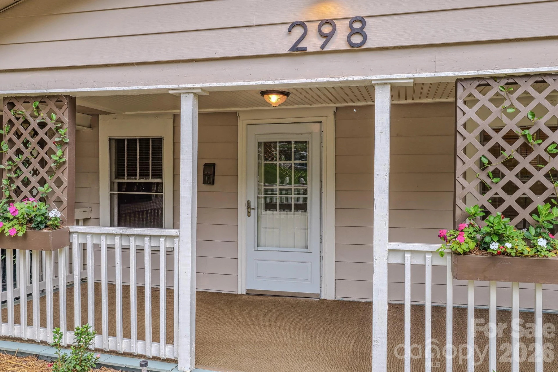 298 State Street - Photo 2