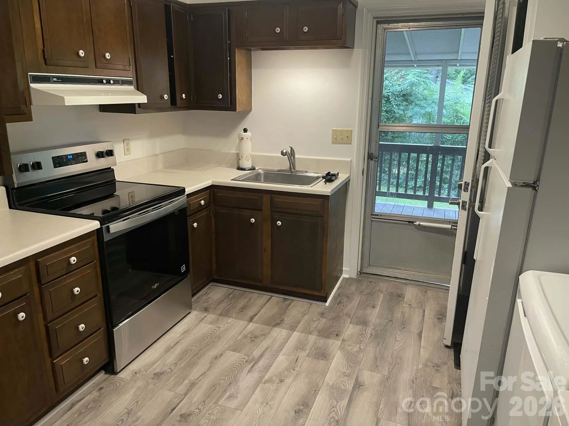 174 New Market Road - Photo 8