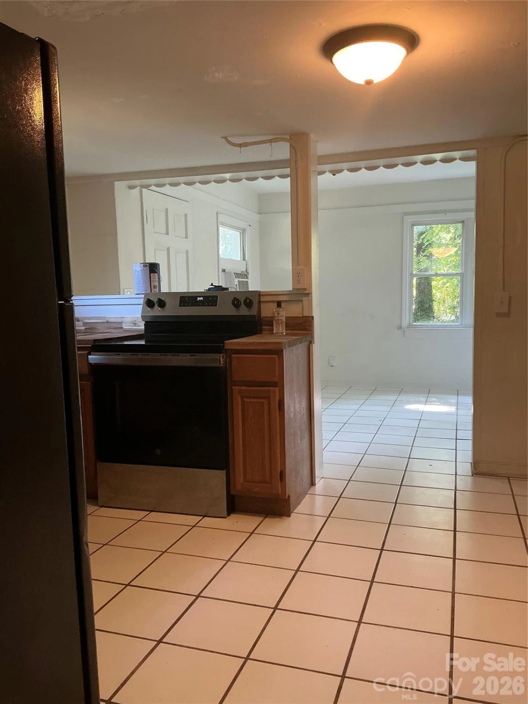 827 Forest Street - Photo 4