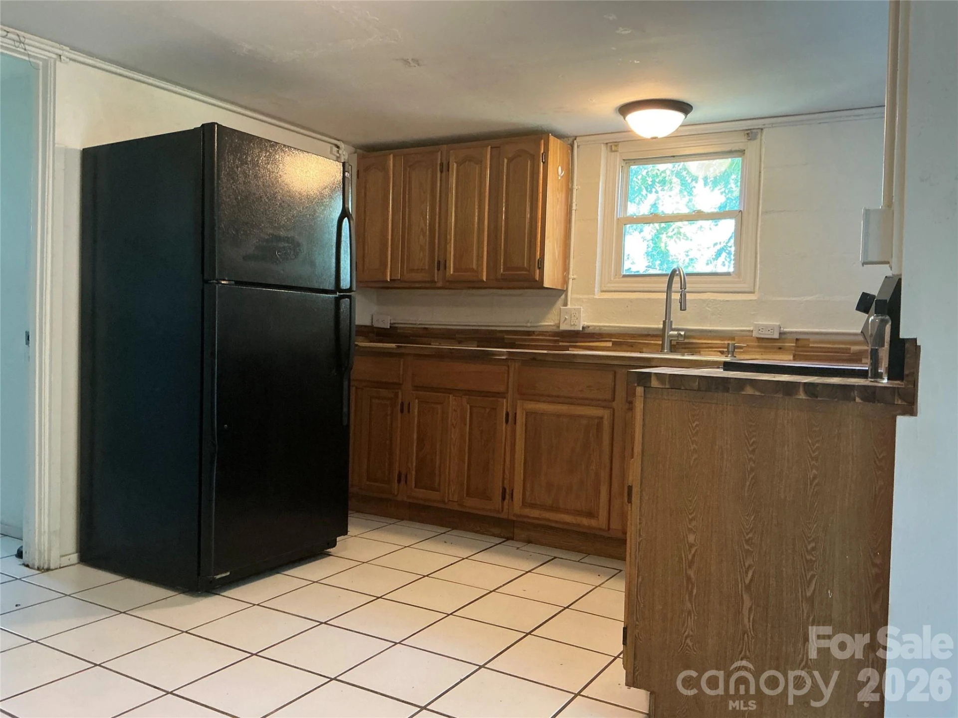 827 Forest Street - Photo 7