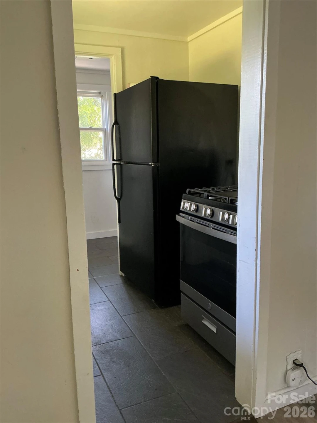 827 Forest Street - Photo 12