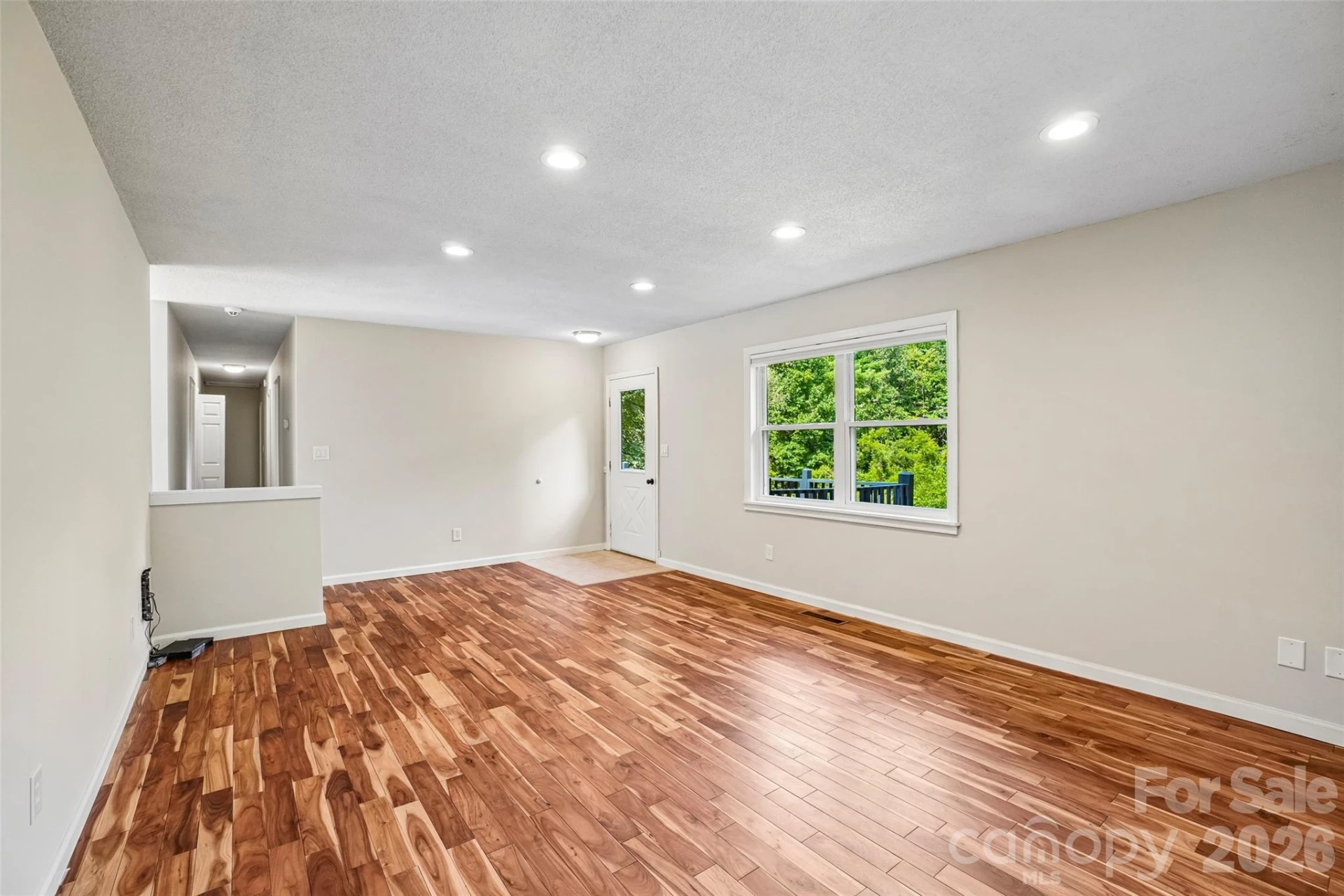 19 Jupiter Heights - Photo 4
