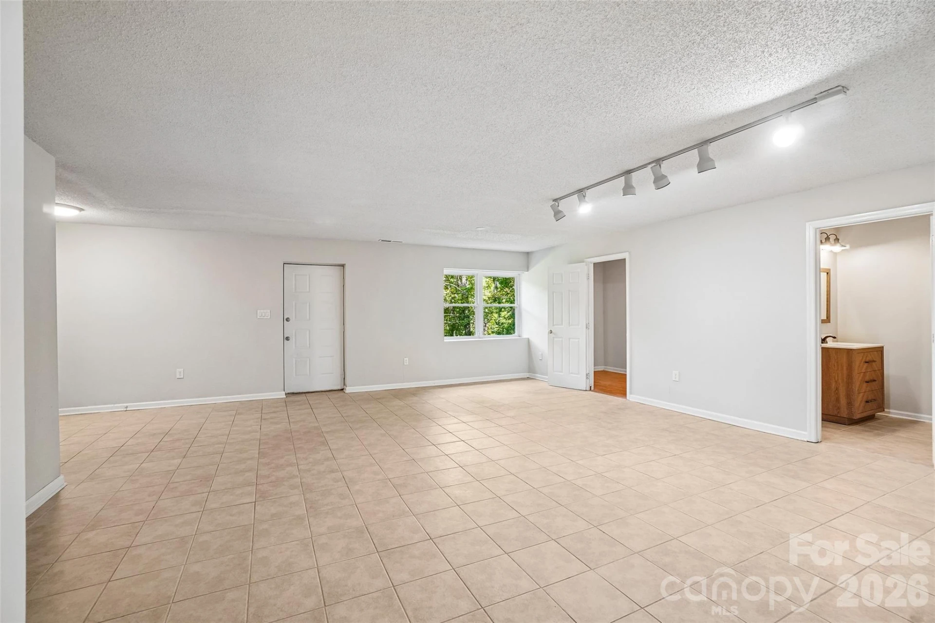 19 Jupiter Heights - Photo 15