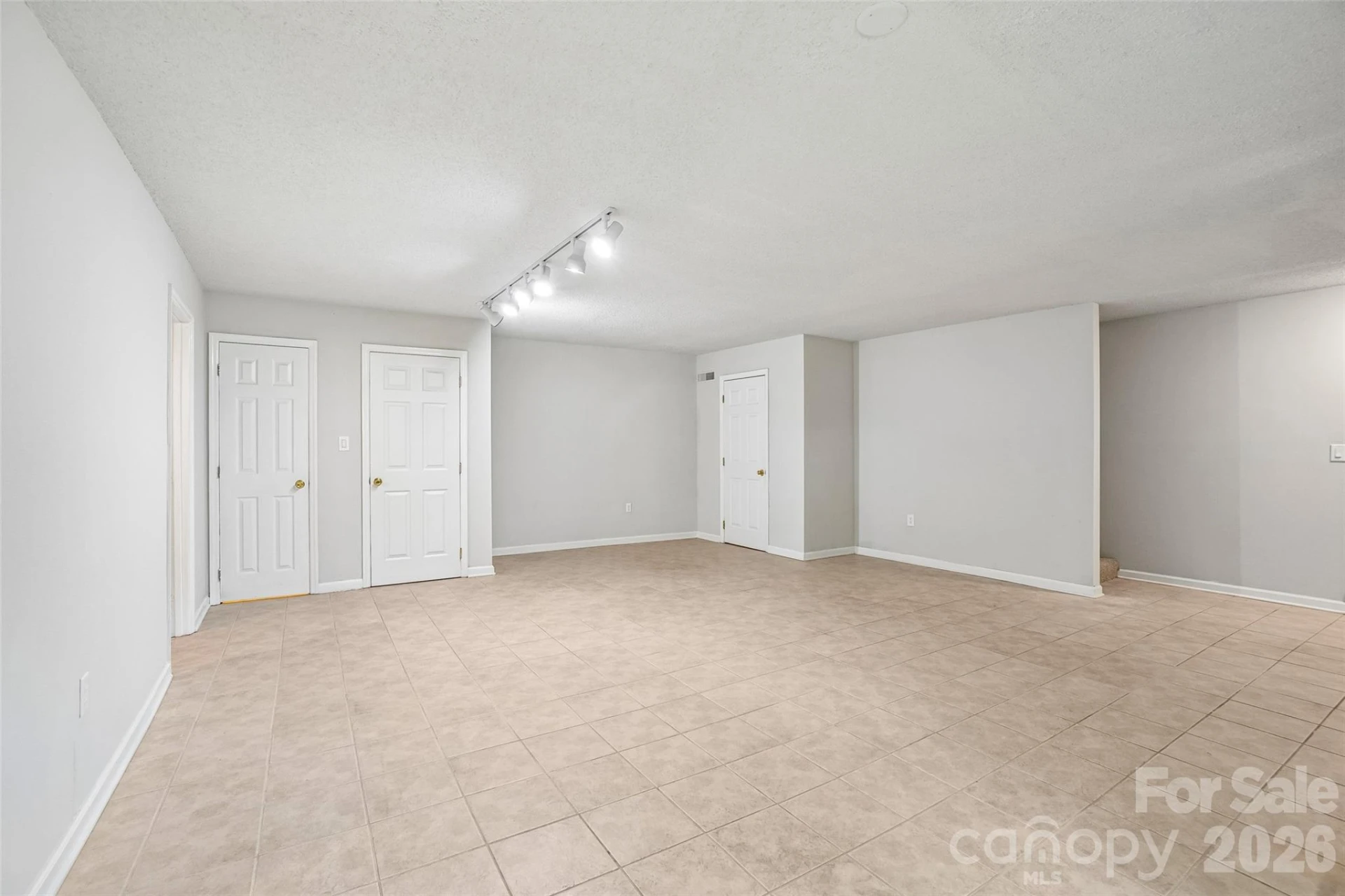 19 Jupiter Heights - Photo 28