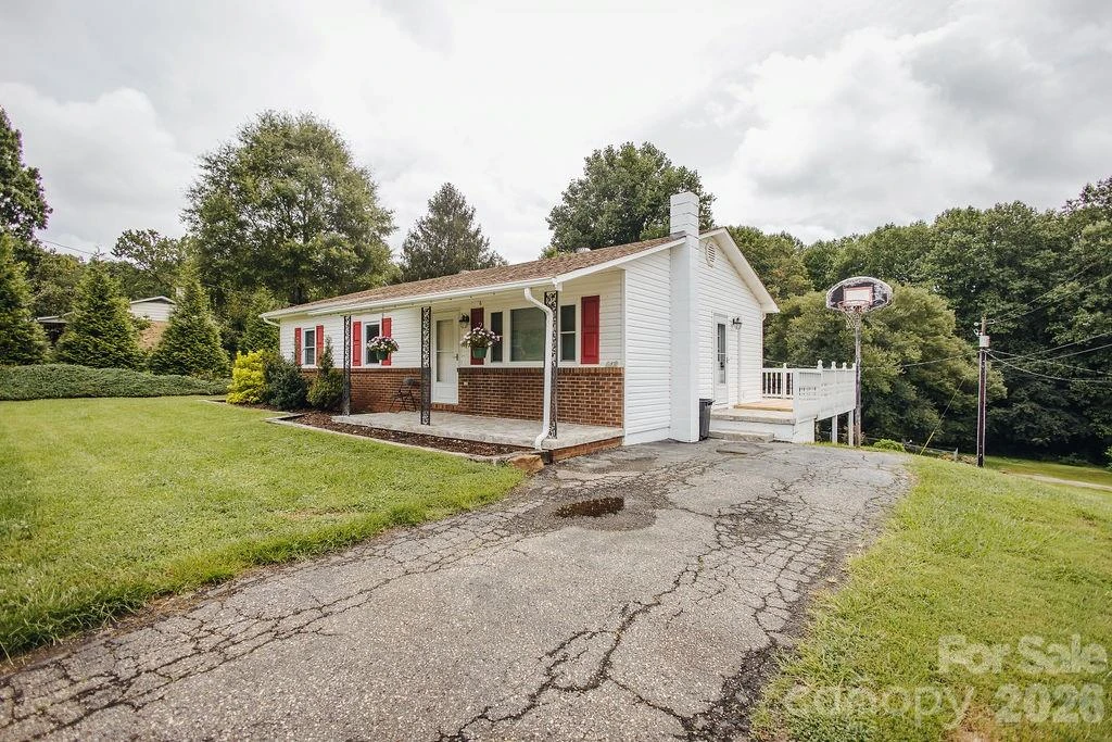 1559 Zion Hill Road - Photo 2