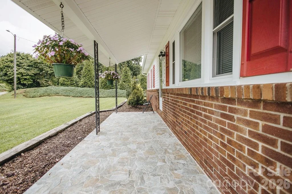 1559 Zion Hill Road - Photo 4