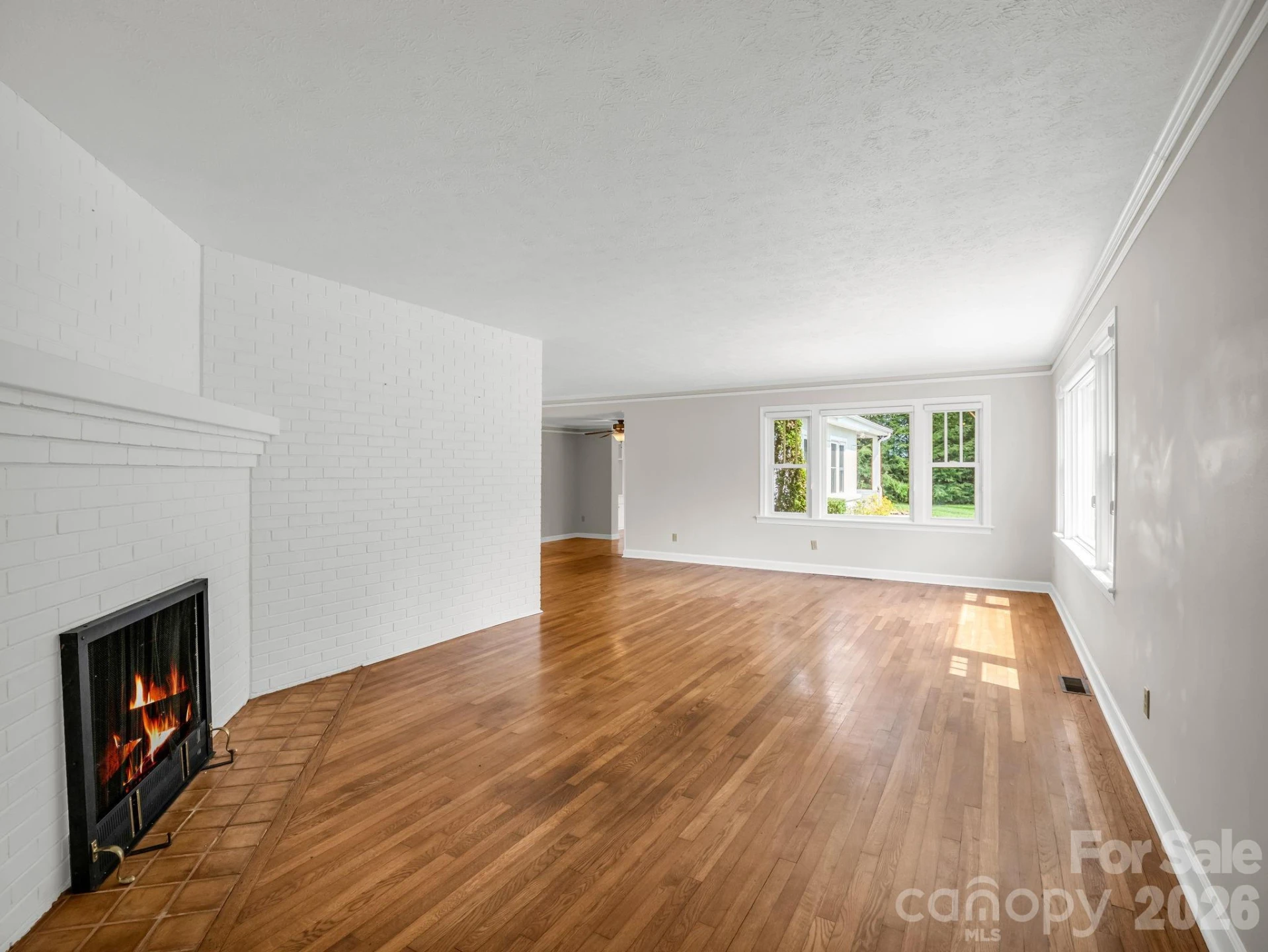 370 Orchard Circle - Photo 6
