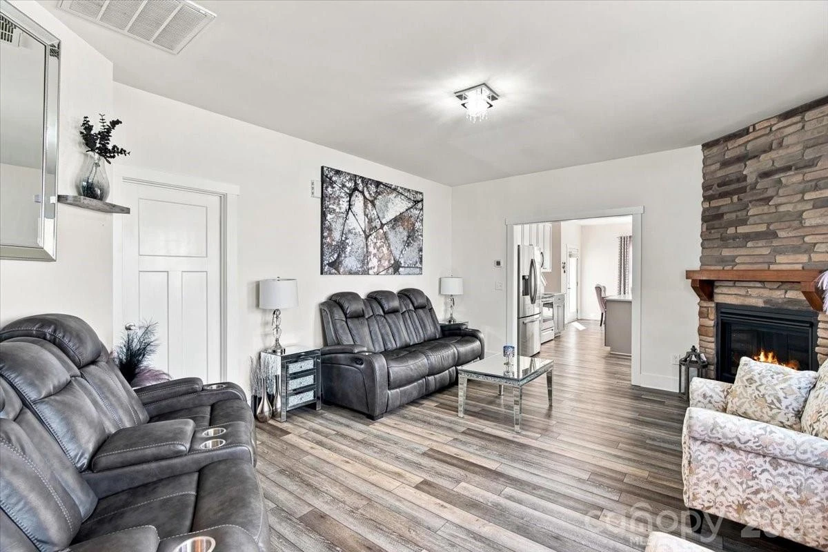 15 Hyde Park Place - Photo 6