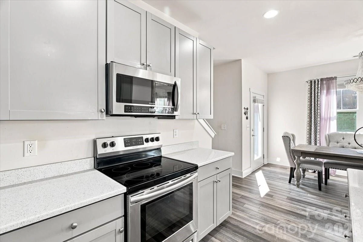 15 Hyde Park Place - Photo 12