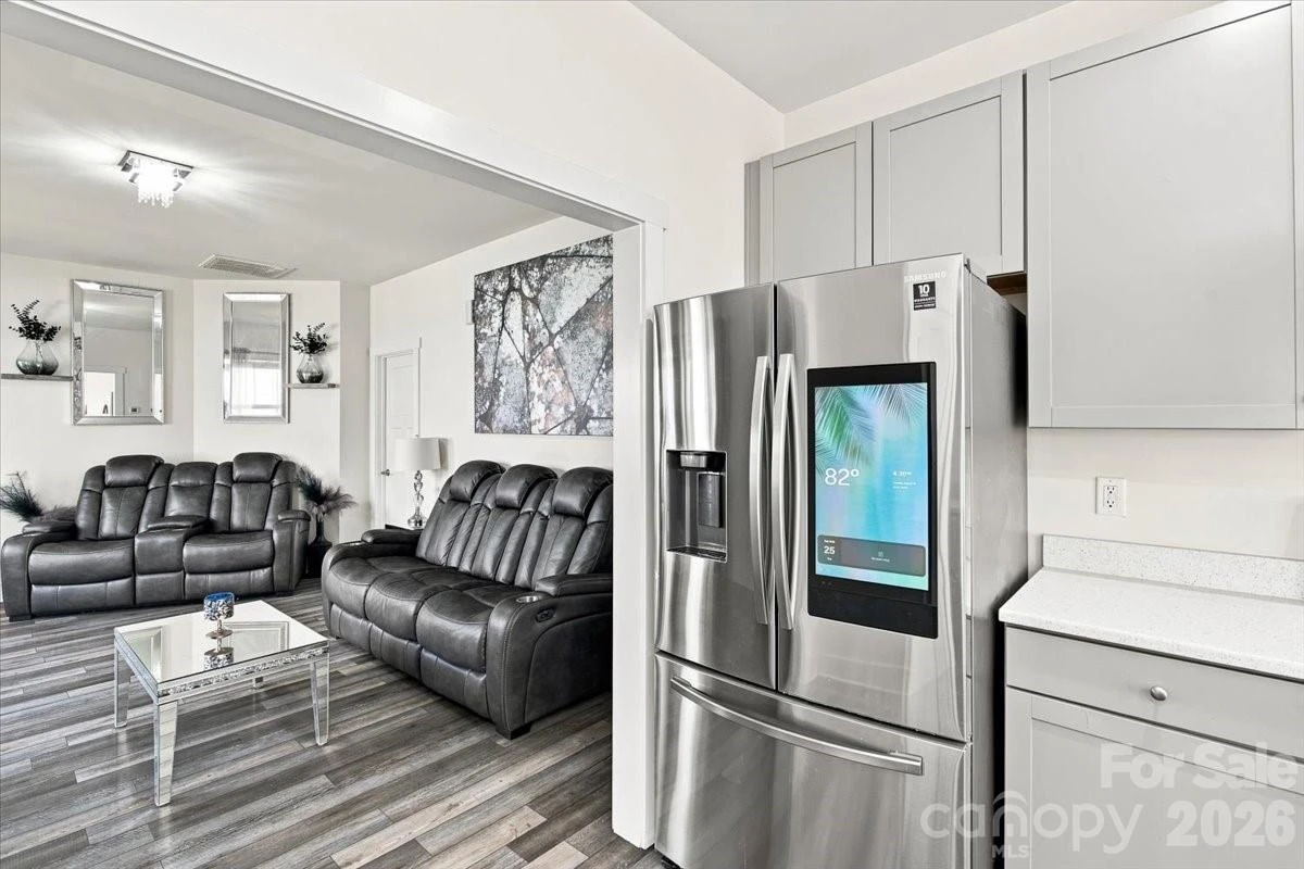 15 Hyde Park Place - Photo 16
