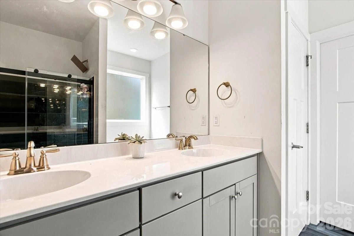 15 Hyde Park Place - Photo 24