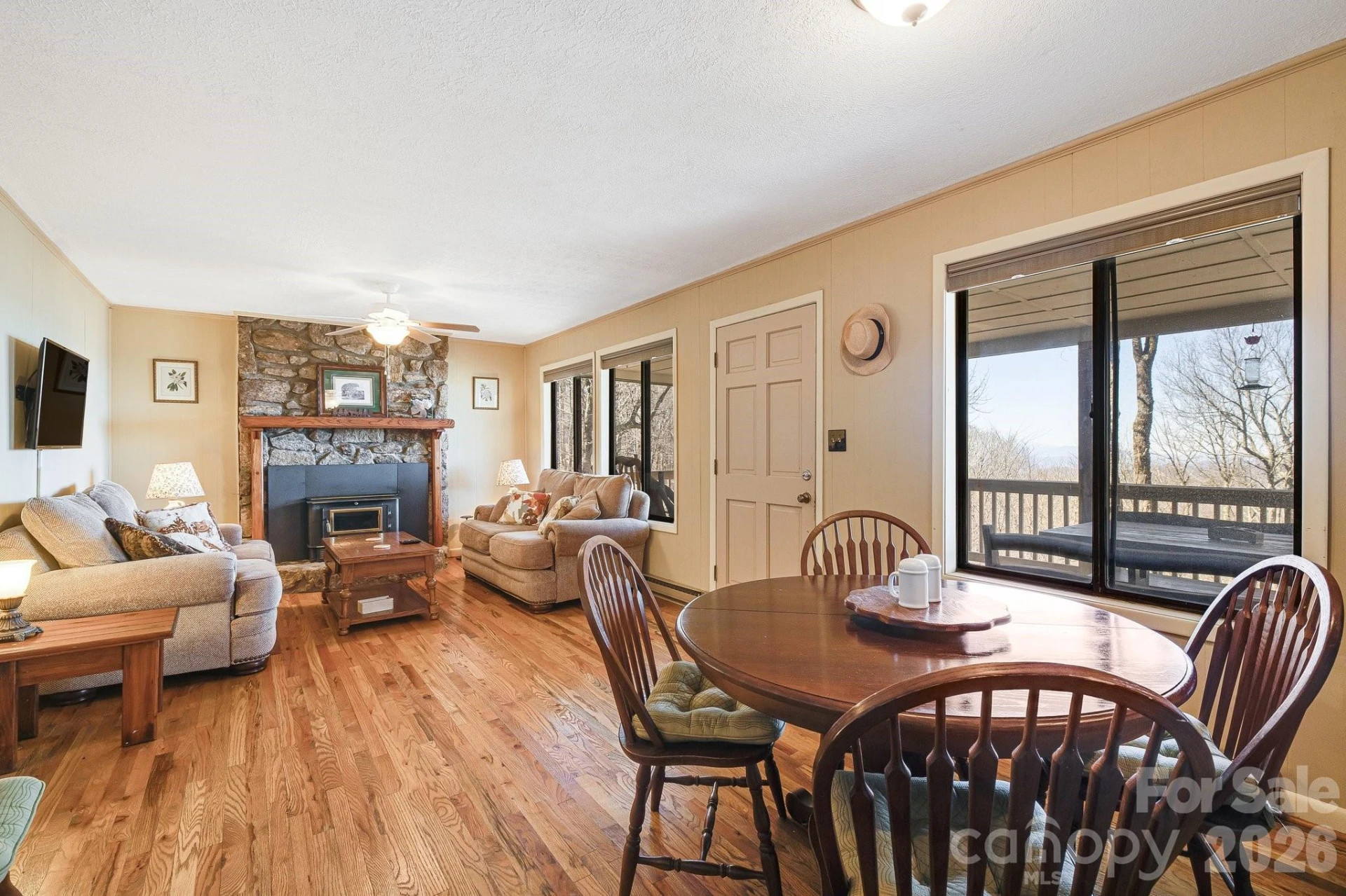 170 Lucas Lane - Photo 4