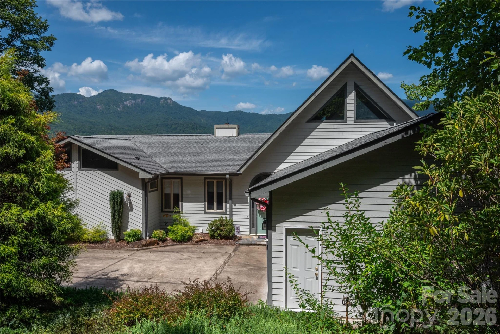 127 White Pine Drive - Photo 2