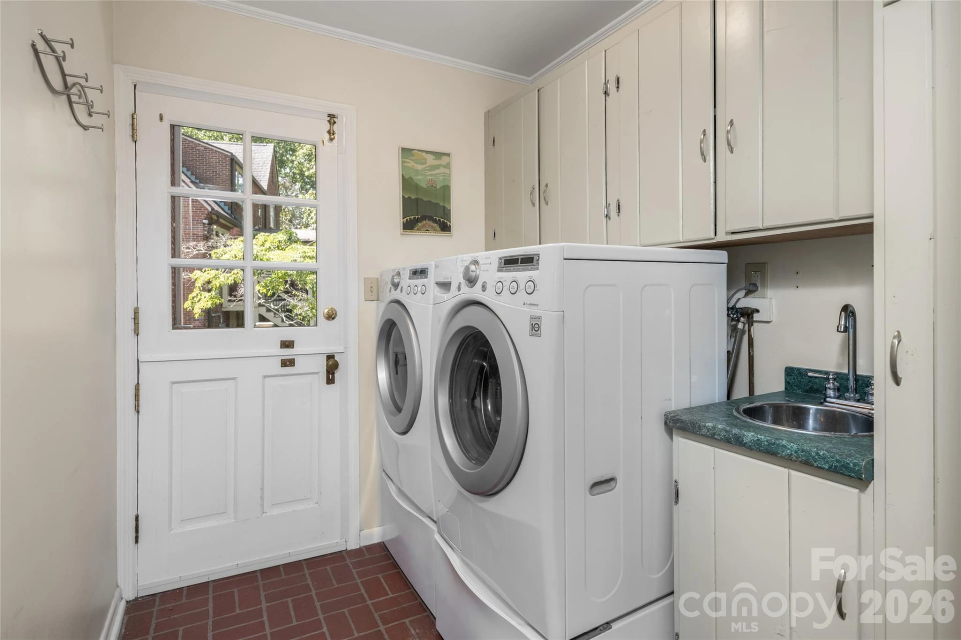 17 Lynwood Road - Photo 31