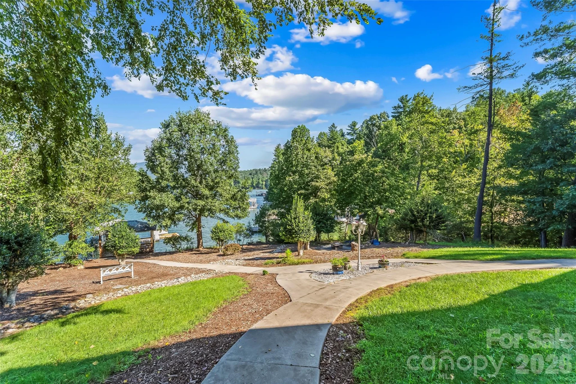 705 Waters Edge Drive - Photo 36