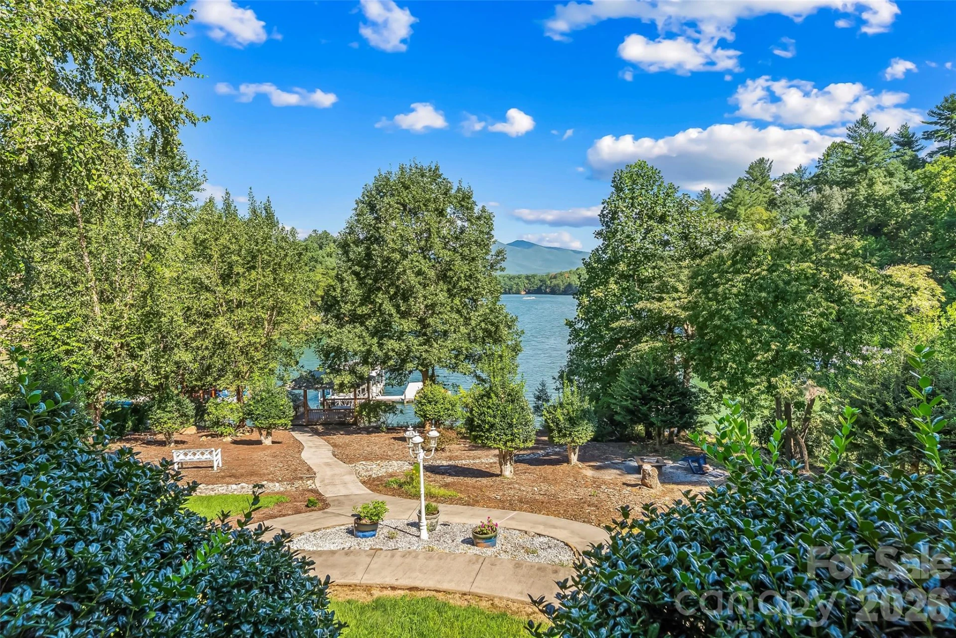 705 Waters Edge Drive - Photo 38