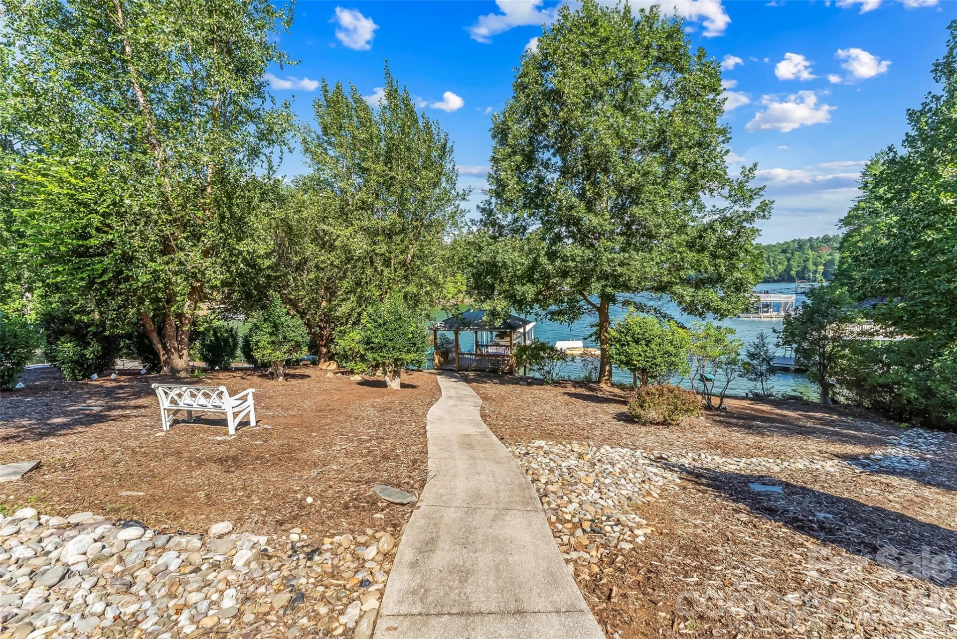 705 Waters Edge Drive - Photo 41