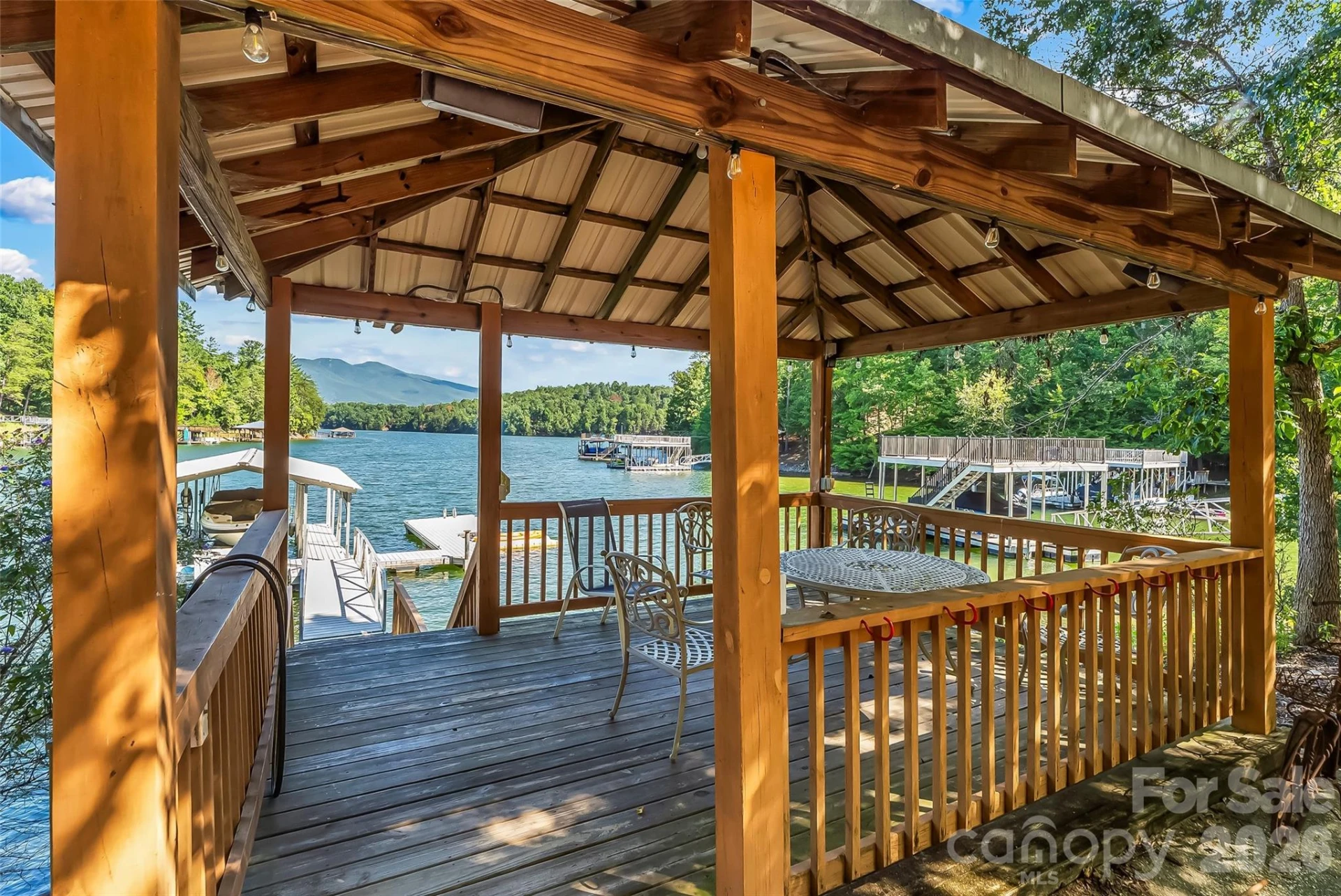 705 Waters Edge Drive - Photo 44