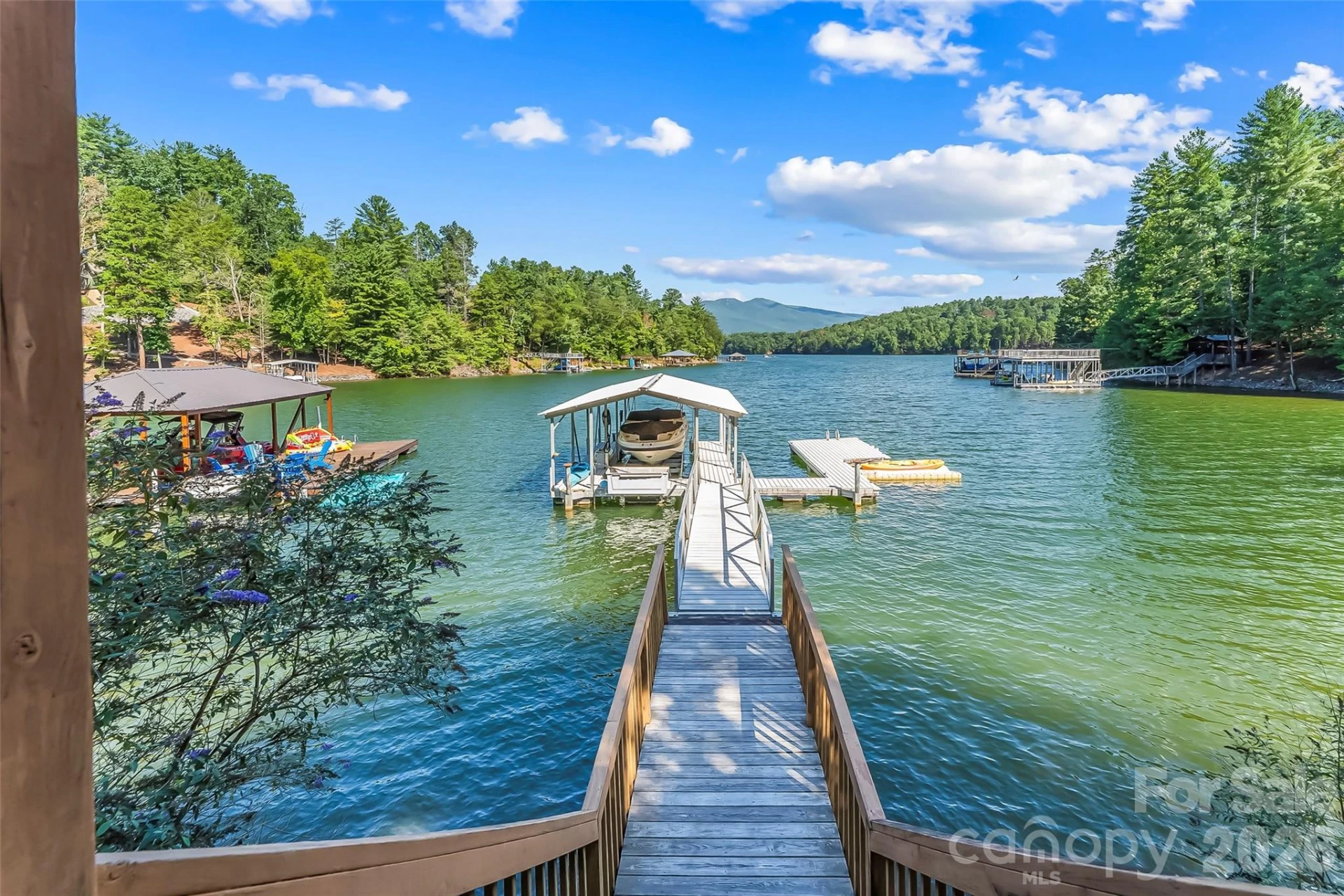705 Waters Edge Drive - Photo 45