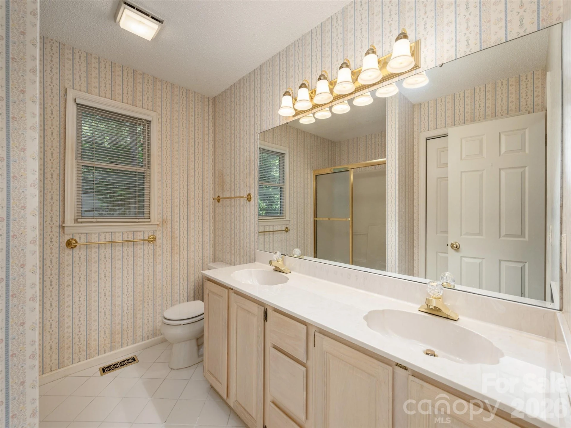 15 Glen Crest Drive - Photo 18