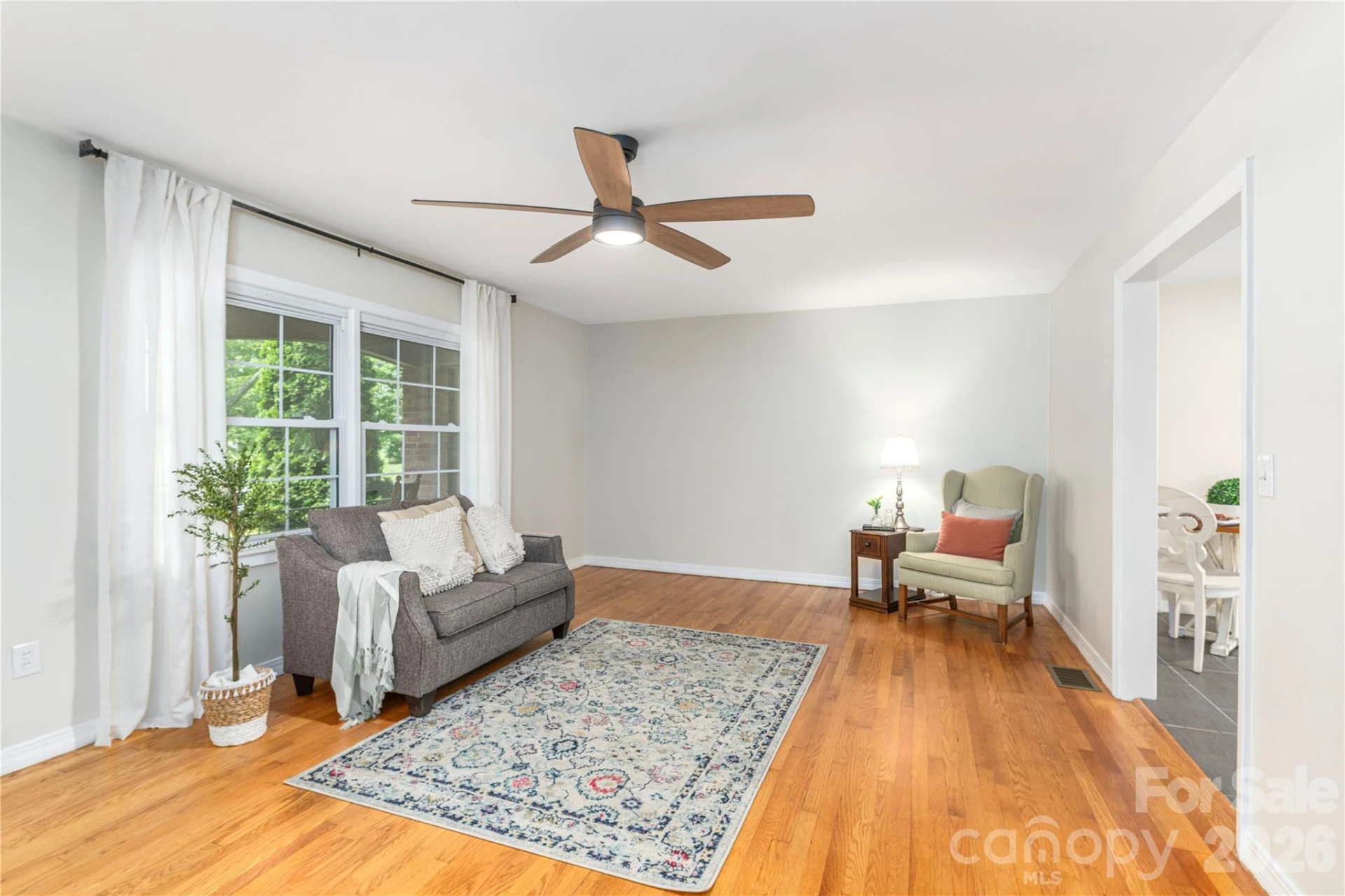 102 Azalea Drive - Photo 4