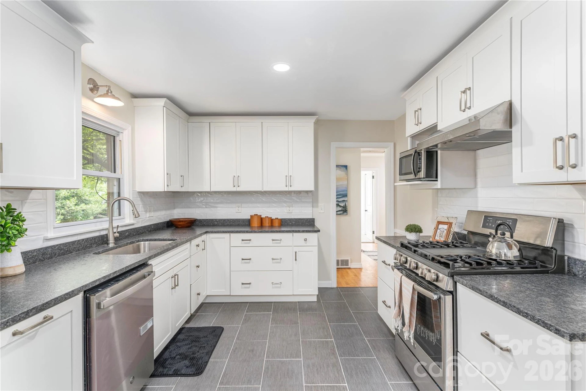 102 Azalea Drive - Photo 9