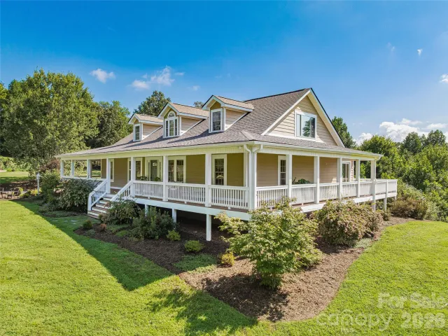 34 Ridge Glen Lane, Leicester, NC, 28748