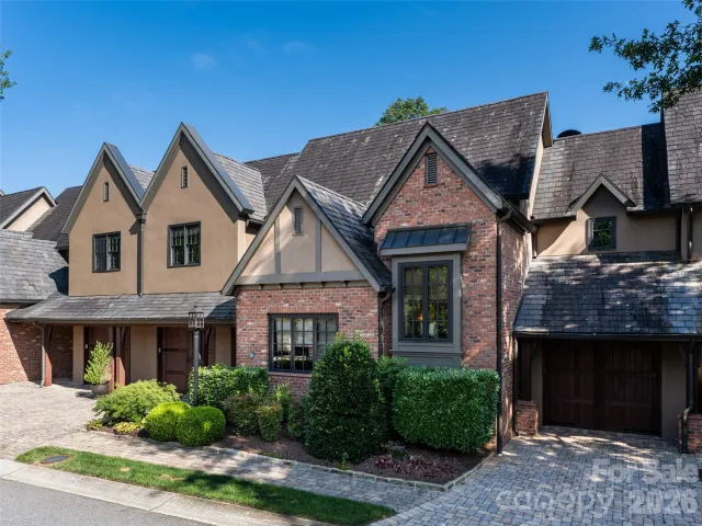 16 Village Oak Drive, Arden, NC, 28704
