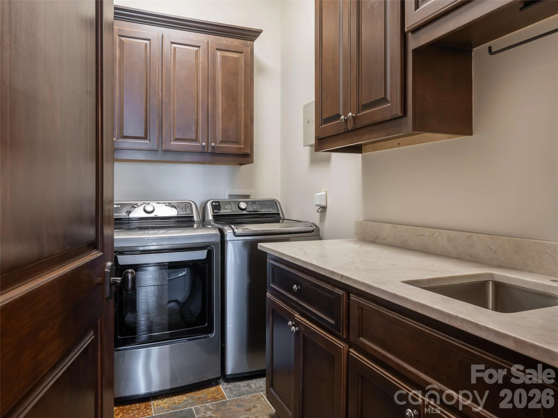 16 Village Oak Drive - Photo 31