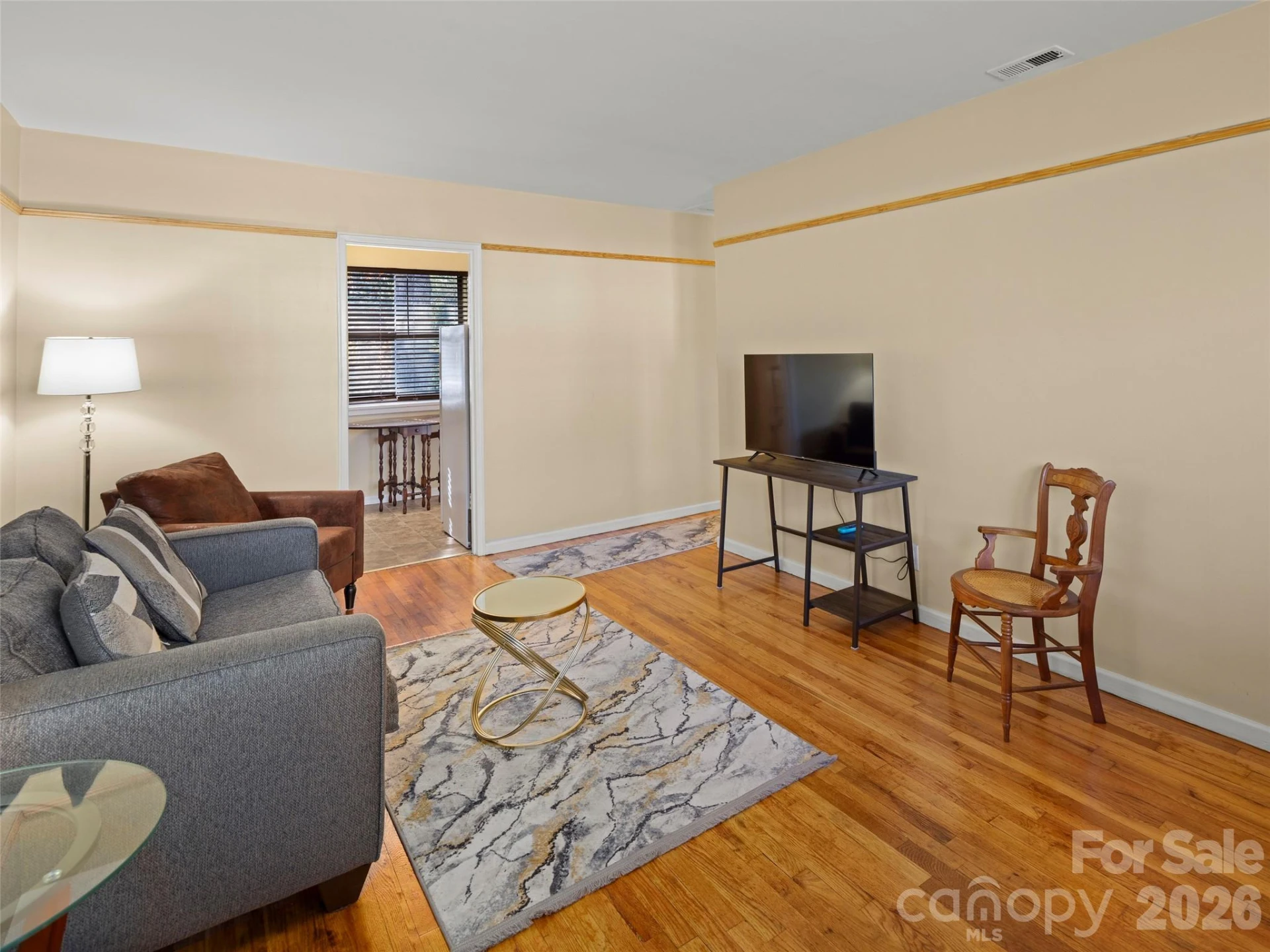 615 Biltmore Avenue - Photo 2