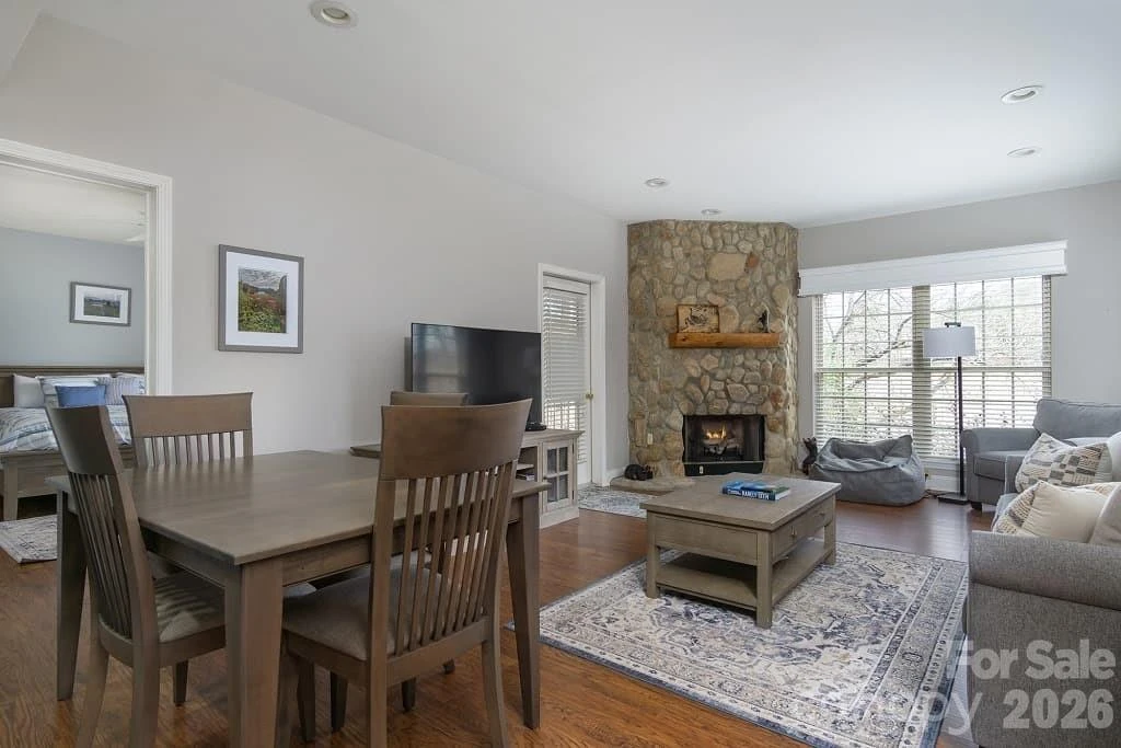 162 Stonecrest Court - Photo 8