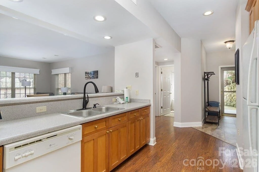 162 Stonecrest Court - Photo 13