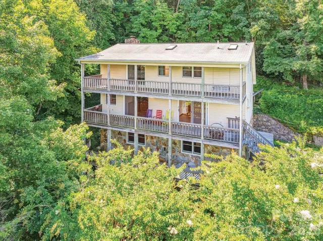 94 Marcellina Drive, Fairview, NC, 28730