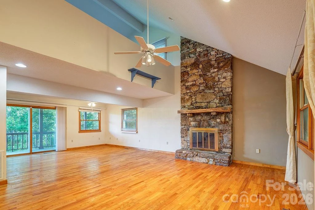 94 Marcellina Drive - Photo 3