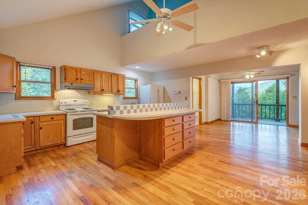 94 Marcellina Drive - Photo 14