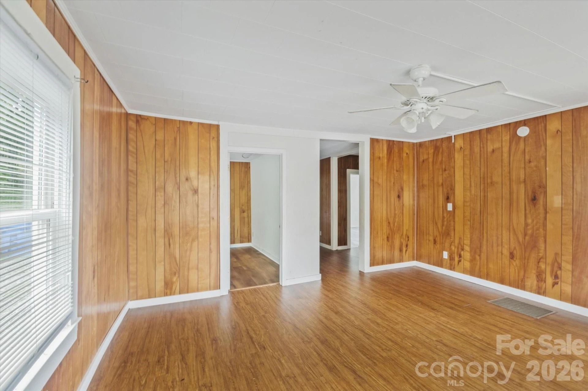 138 West Lane - Photo 3