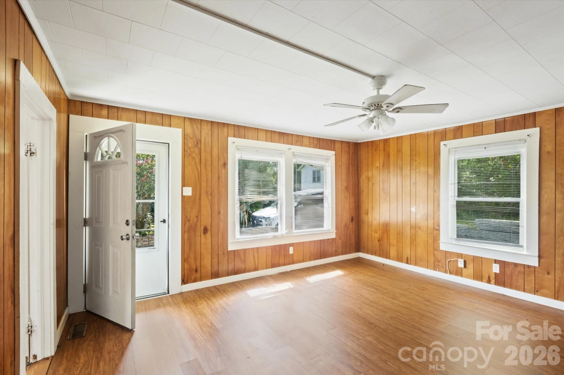138 West Lane - Photo 5