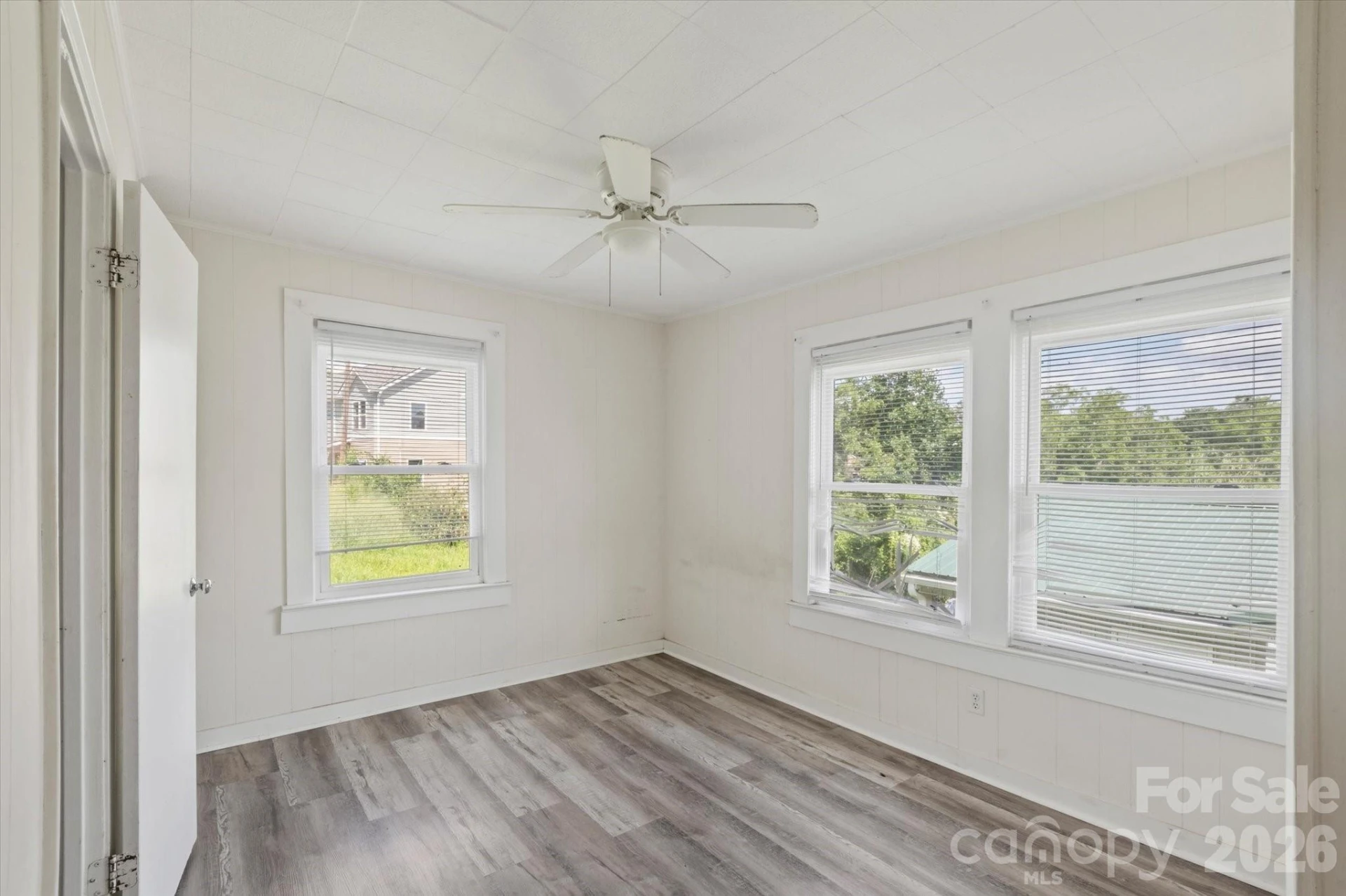 138 West Lane - Photo 15