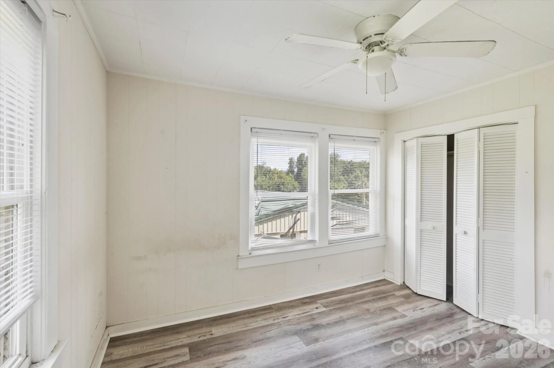 138 West Lane - Photo 16