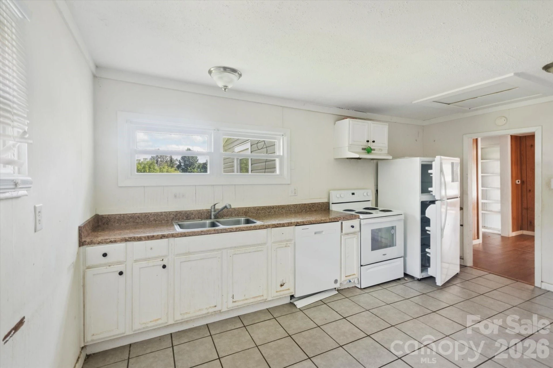 138 West Lane - Photo 20