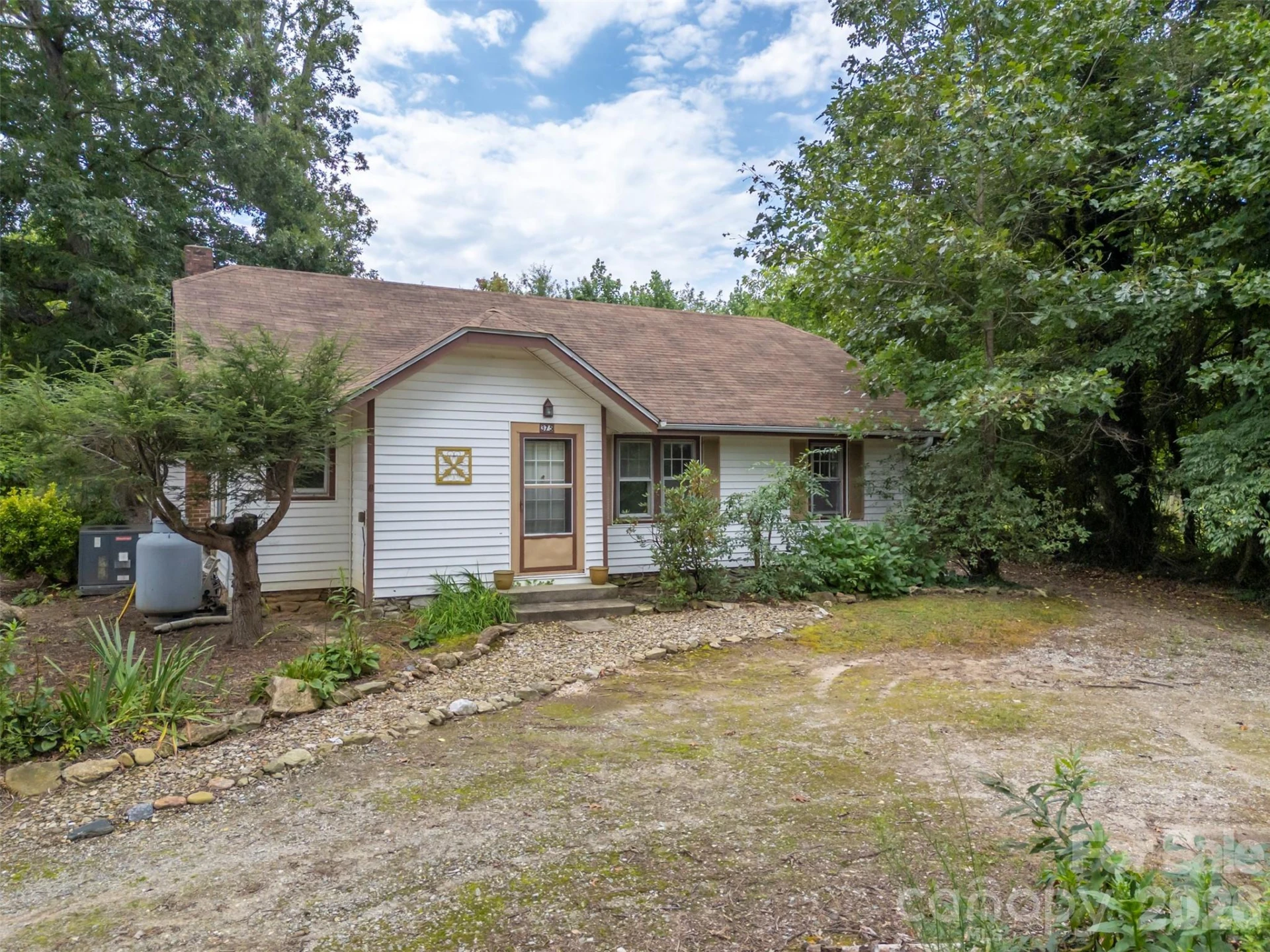 375 E King Street - Photo 3