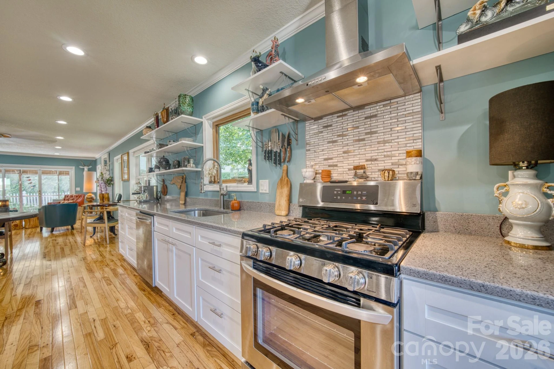 130 Exeter Court - Photo 6