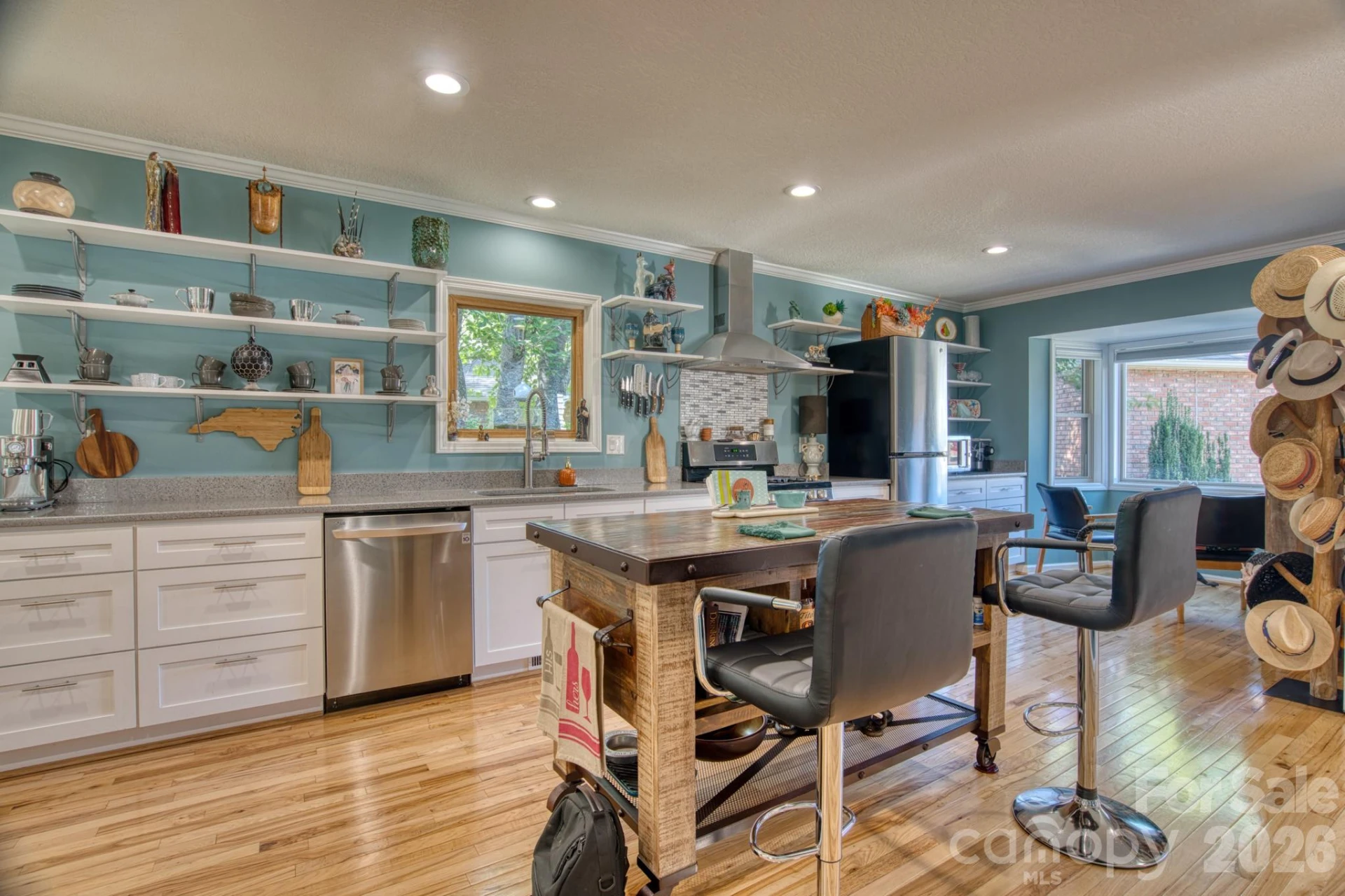 130 Exeter Court - Photo 8