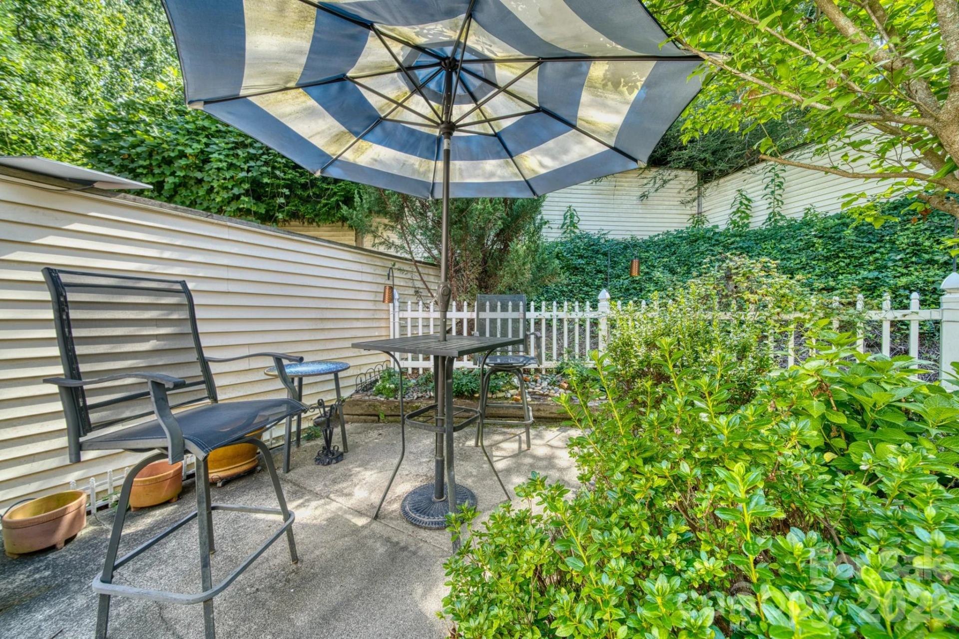 130 Exeter Court - Photo 29