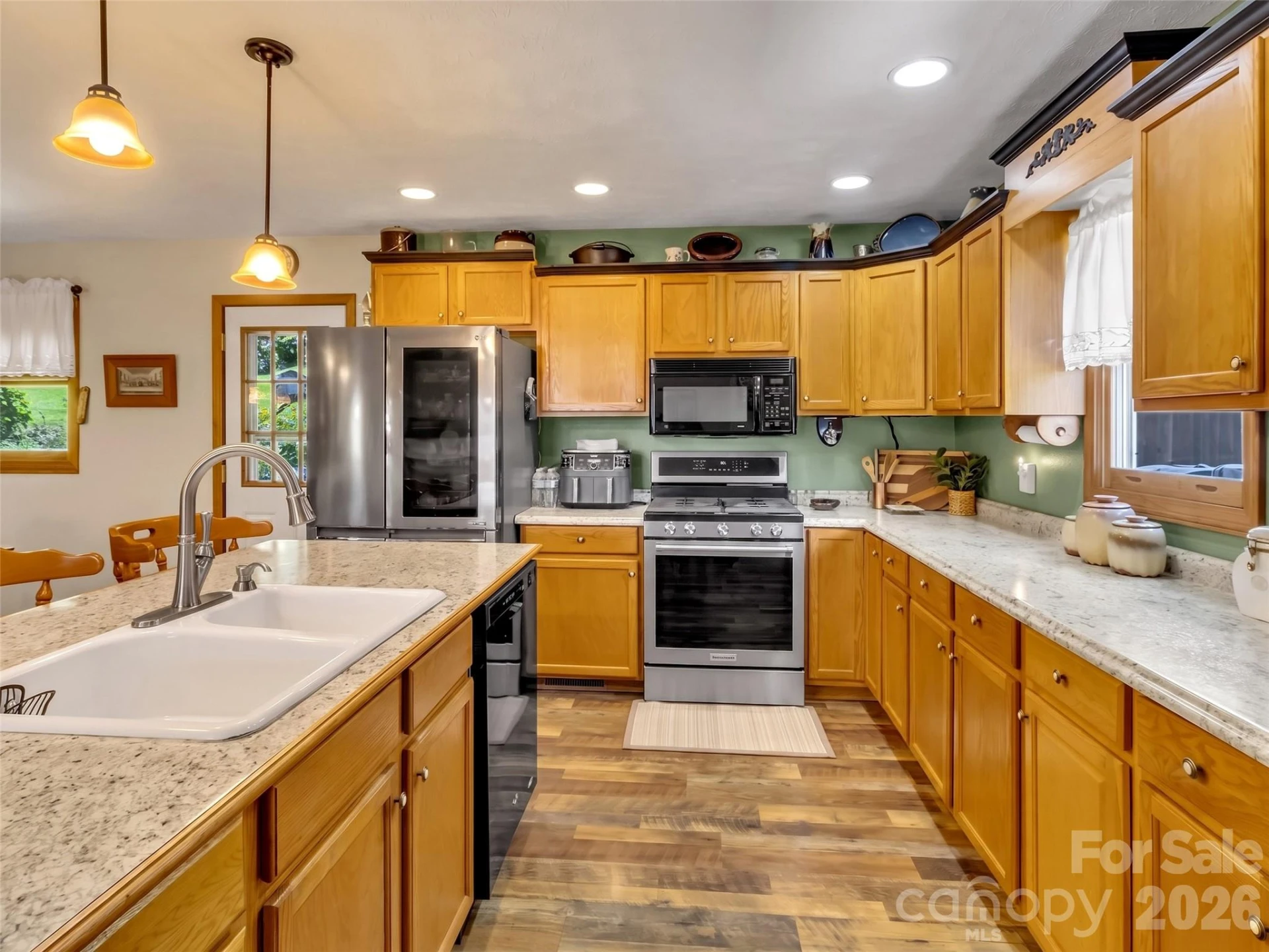 555 Acres View Drive - Photo 8