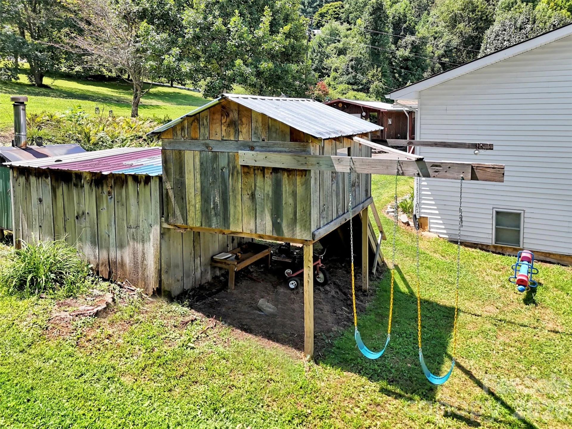 555 Acres View Drive - Photo 32